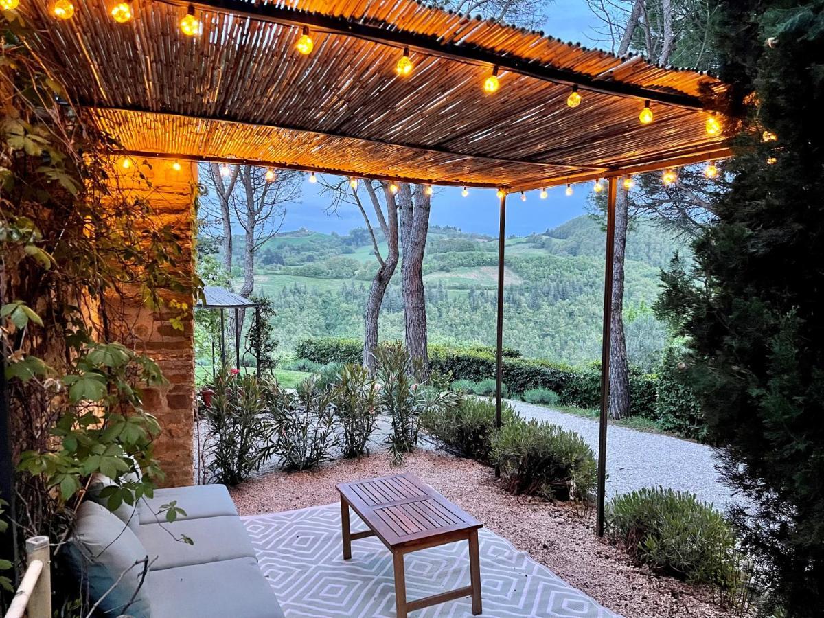 La Panoramica Gubbio - Maison De Charme - Casette E Appartamenti Self Catering Per Vacanze Meravigliose! Экстерьер фото