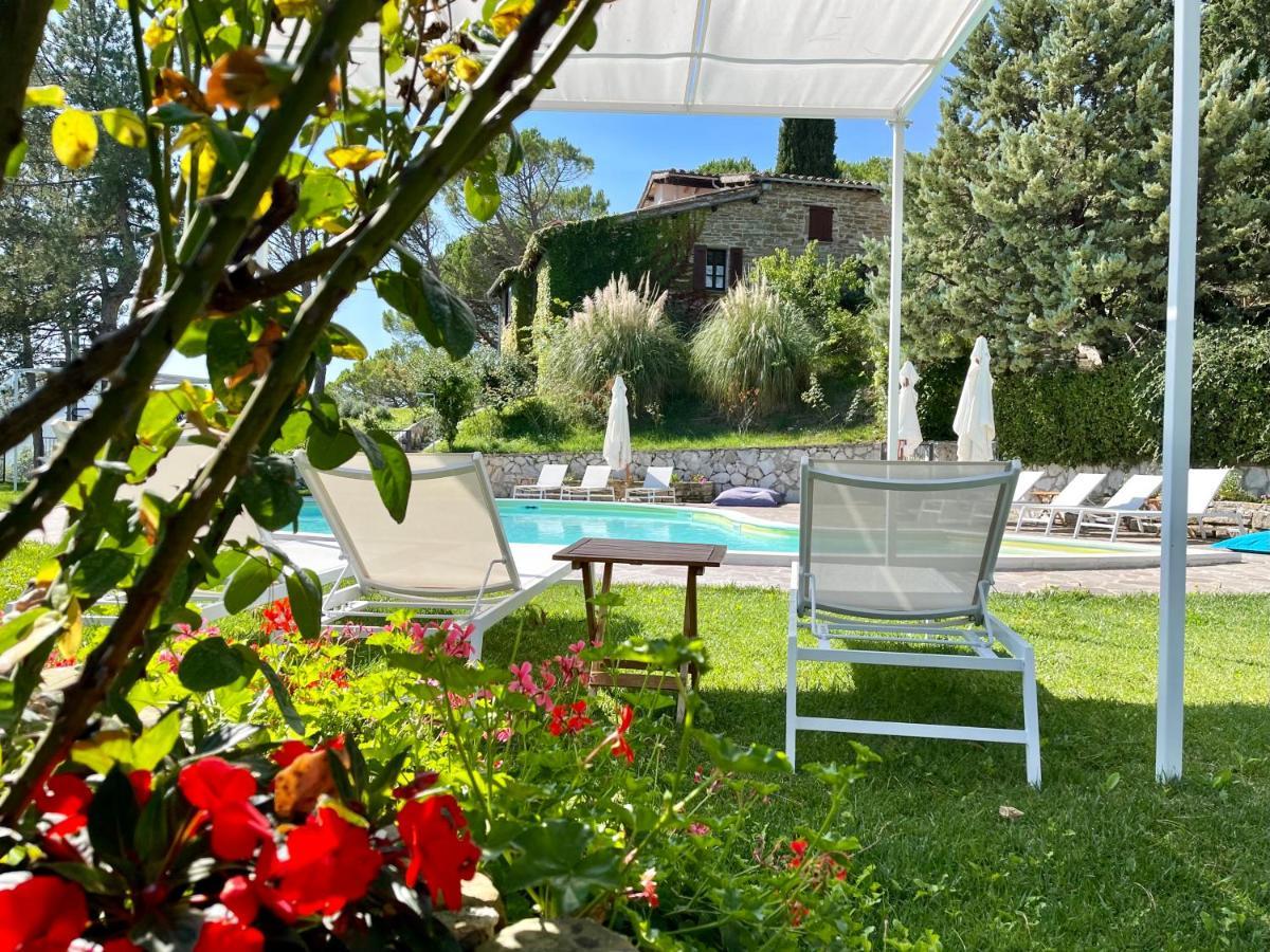 La Panoramica Gubbio - Maison De Charme - Casette E Appartamenti Self Catering Per Vacanze Meravigliose! Экстерьер фото