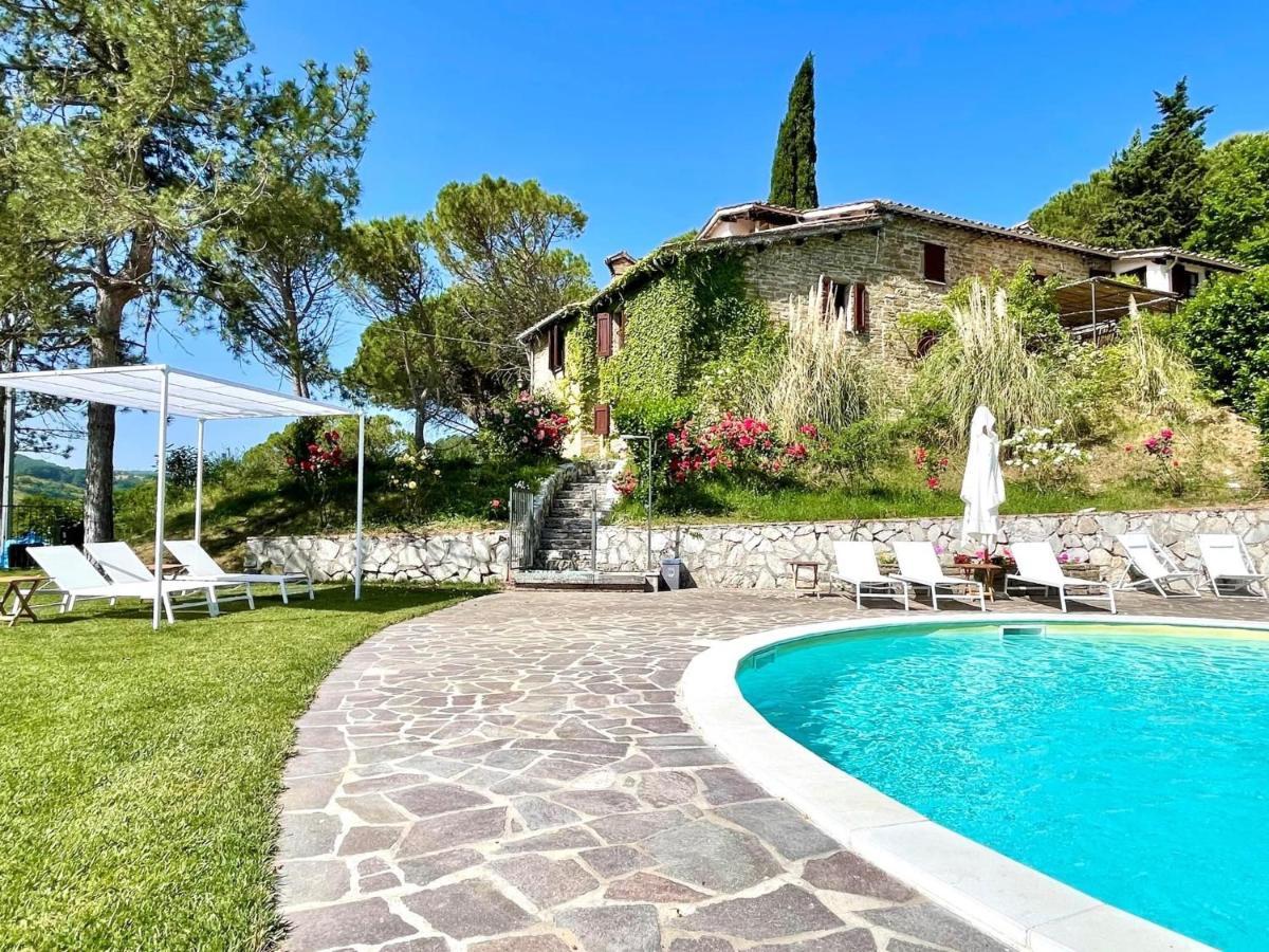 La Panoramica Gubbio - Maison De Charme - Casette E Appartamenti Self Catering Per Vacanze Meravigliose! Экстерьер фото