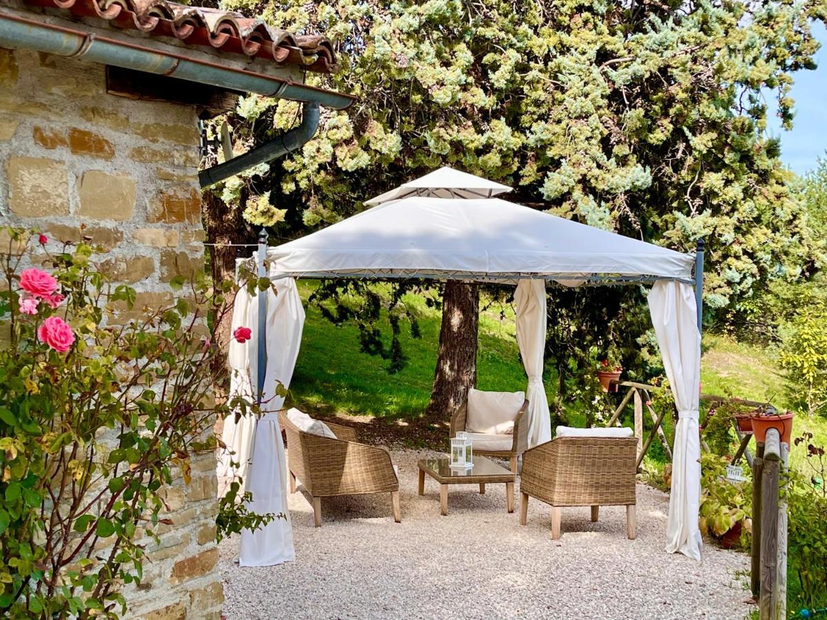La Panoramica Gubbio - Maison De Charme - Casette E Appartamenti Self Catering Per Vacanze Meravigliose! Экстерьер фото