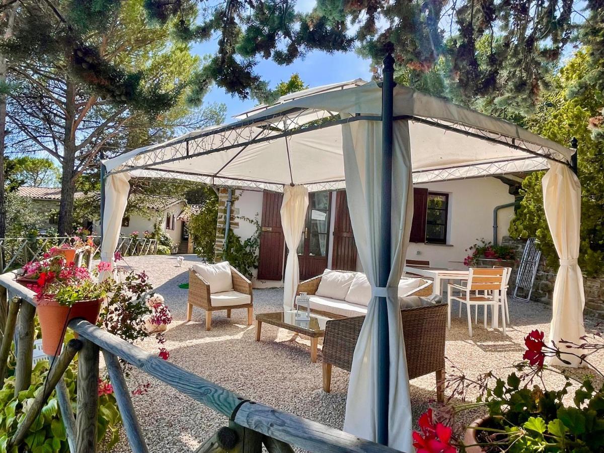 La Panoramica Gubbio - Maison De Charme - Casette E Appartamenti Self Catering Per Vacanze Meravigliose! Экстерьер фото